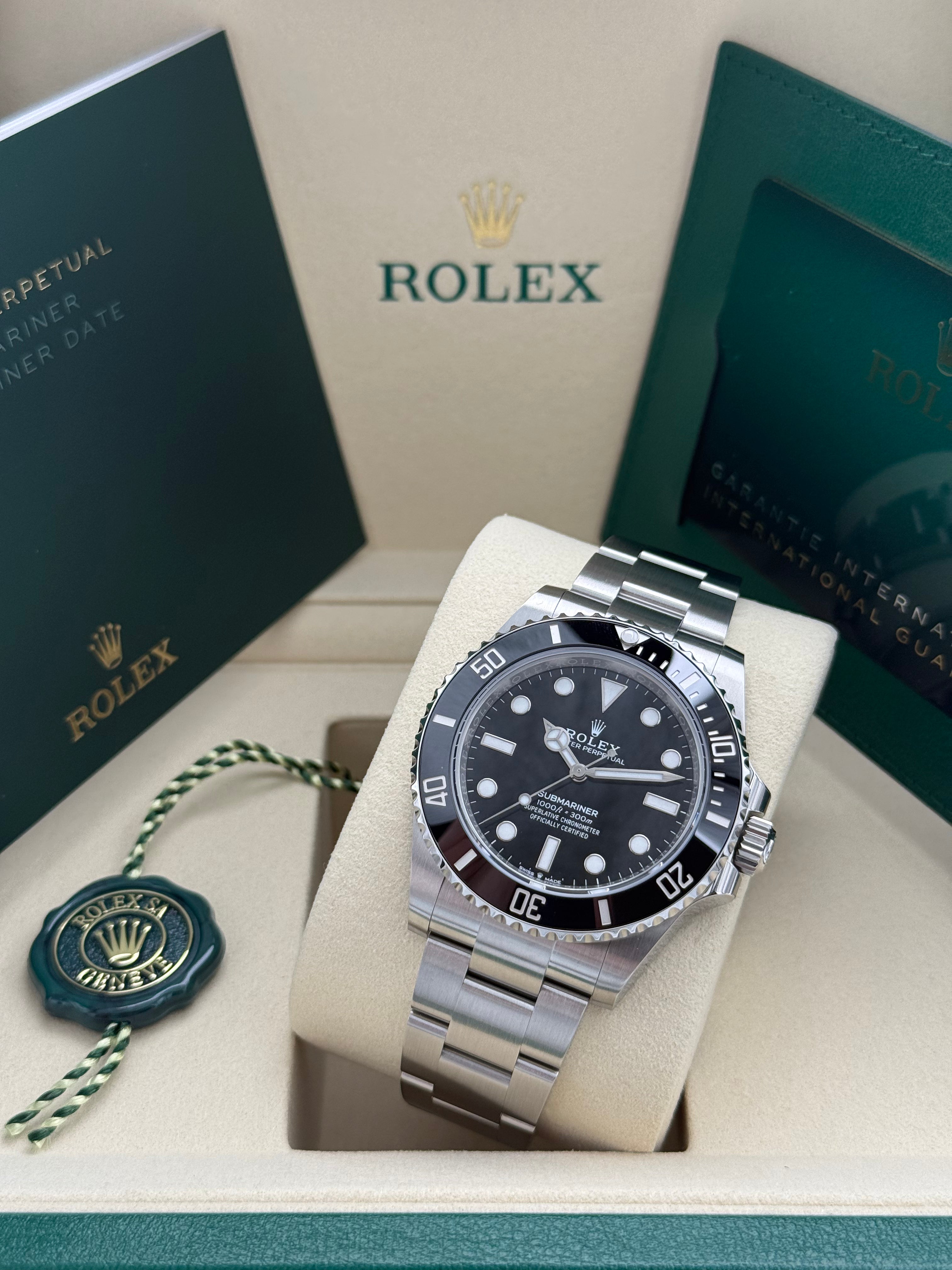 Rolex Submariner – Ref. 124060 | Schwarzes Zifferblatt | Oyster-Band