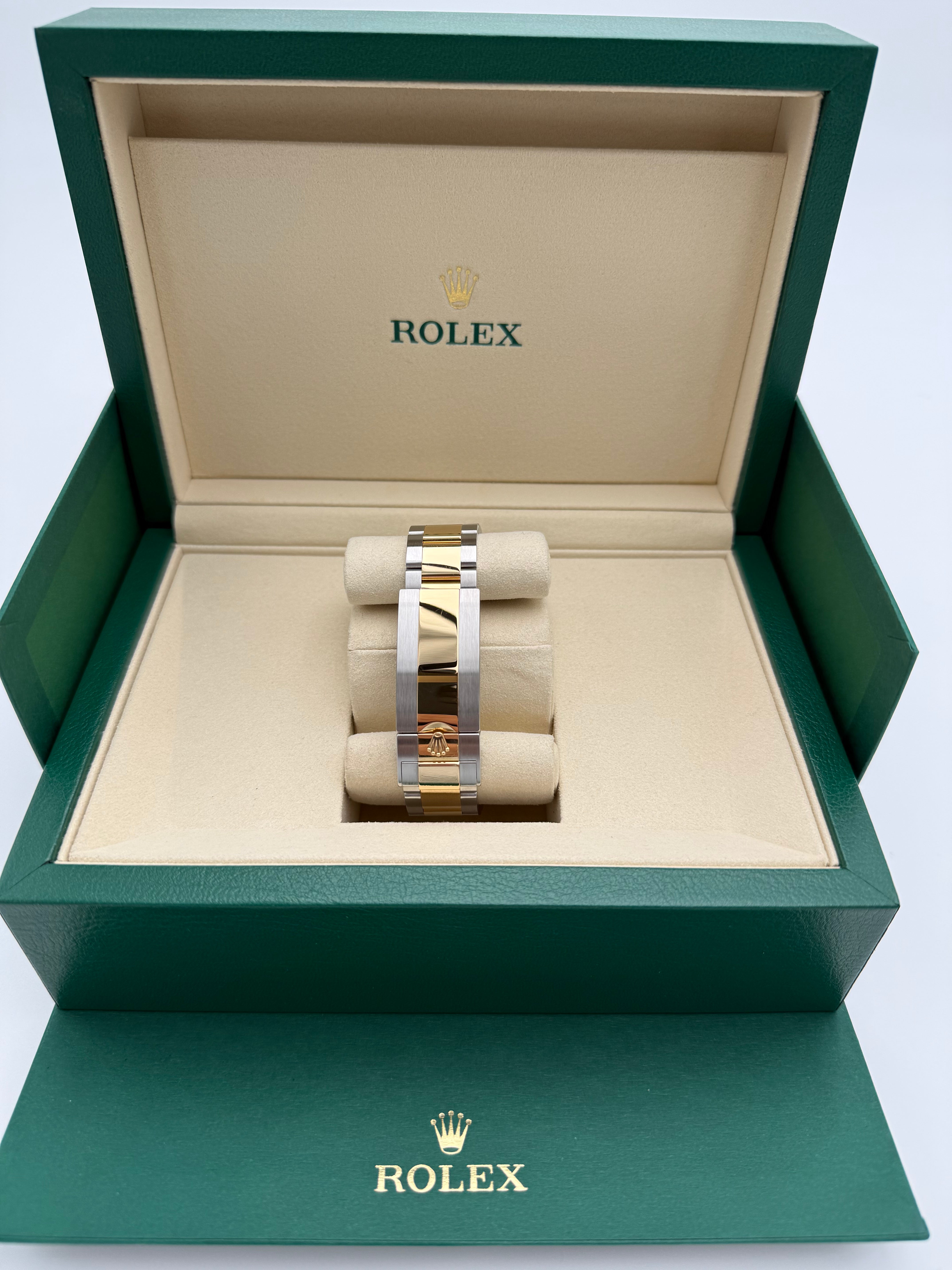 Rolex Submariner Date