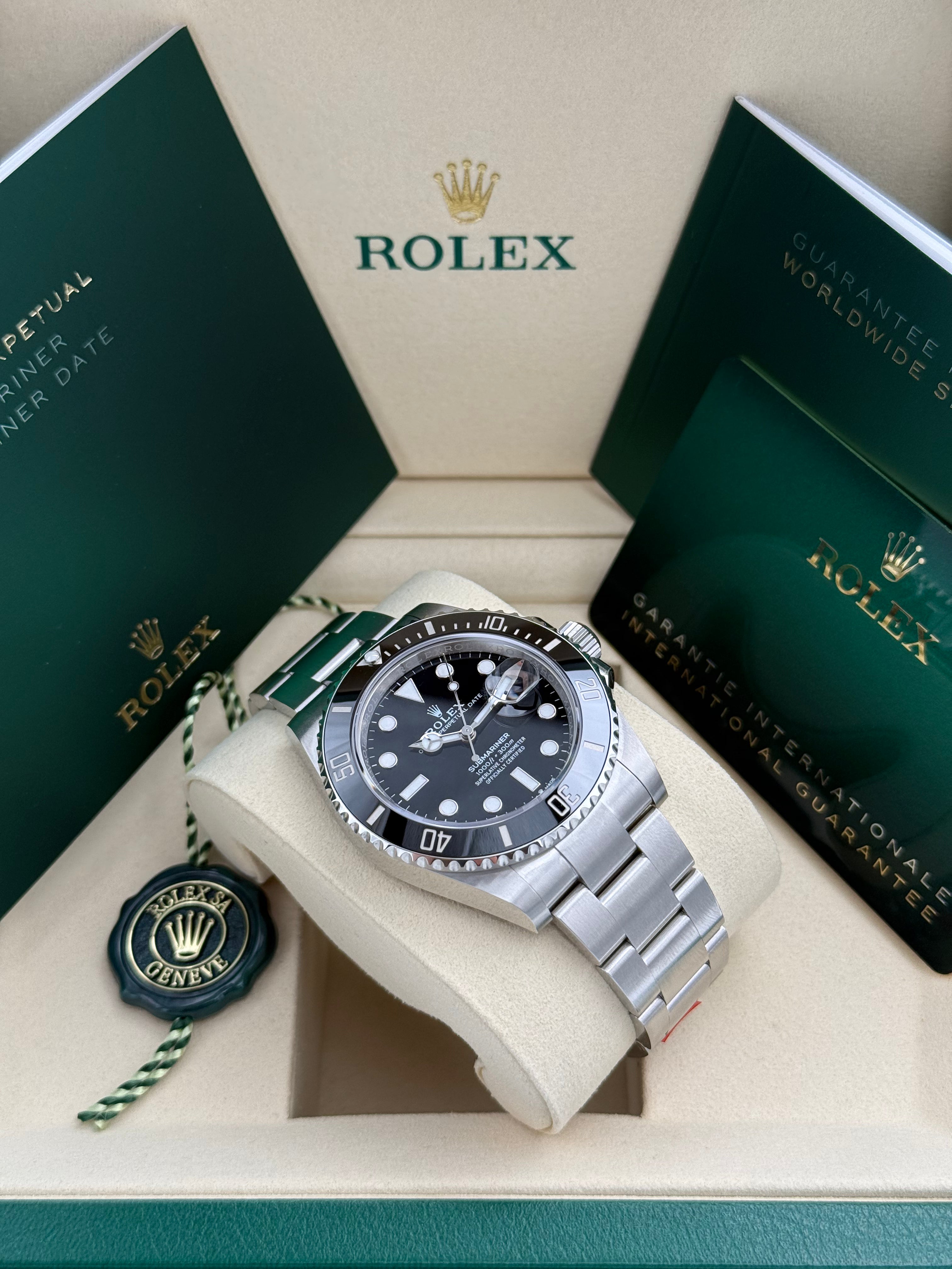 Rolex Submariner Date