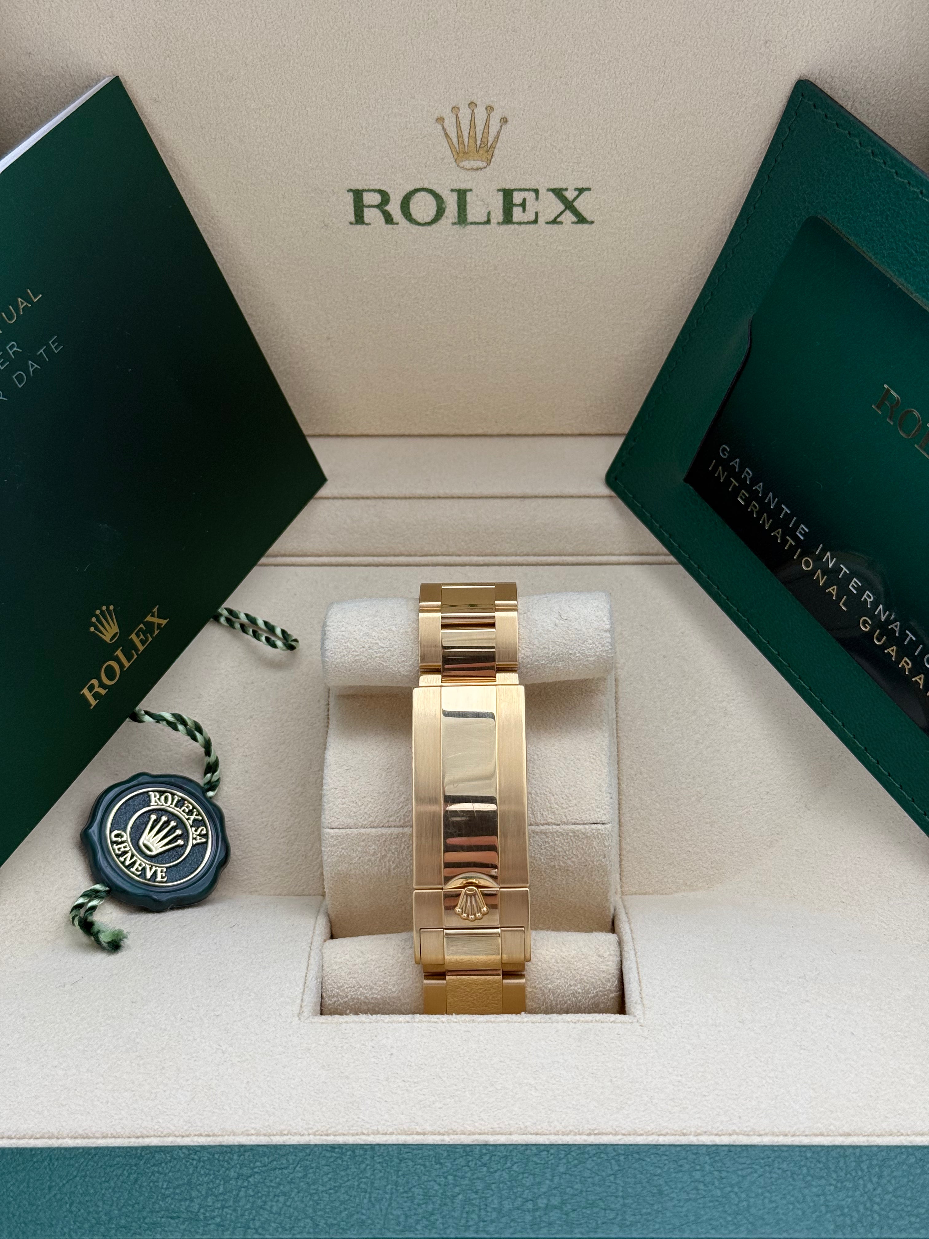 Rolex Submariner Date