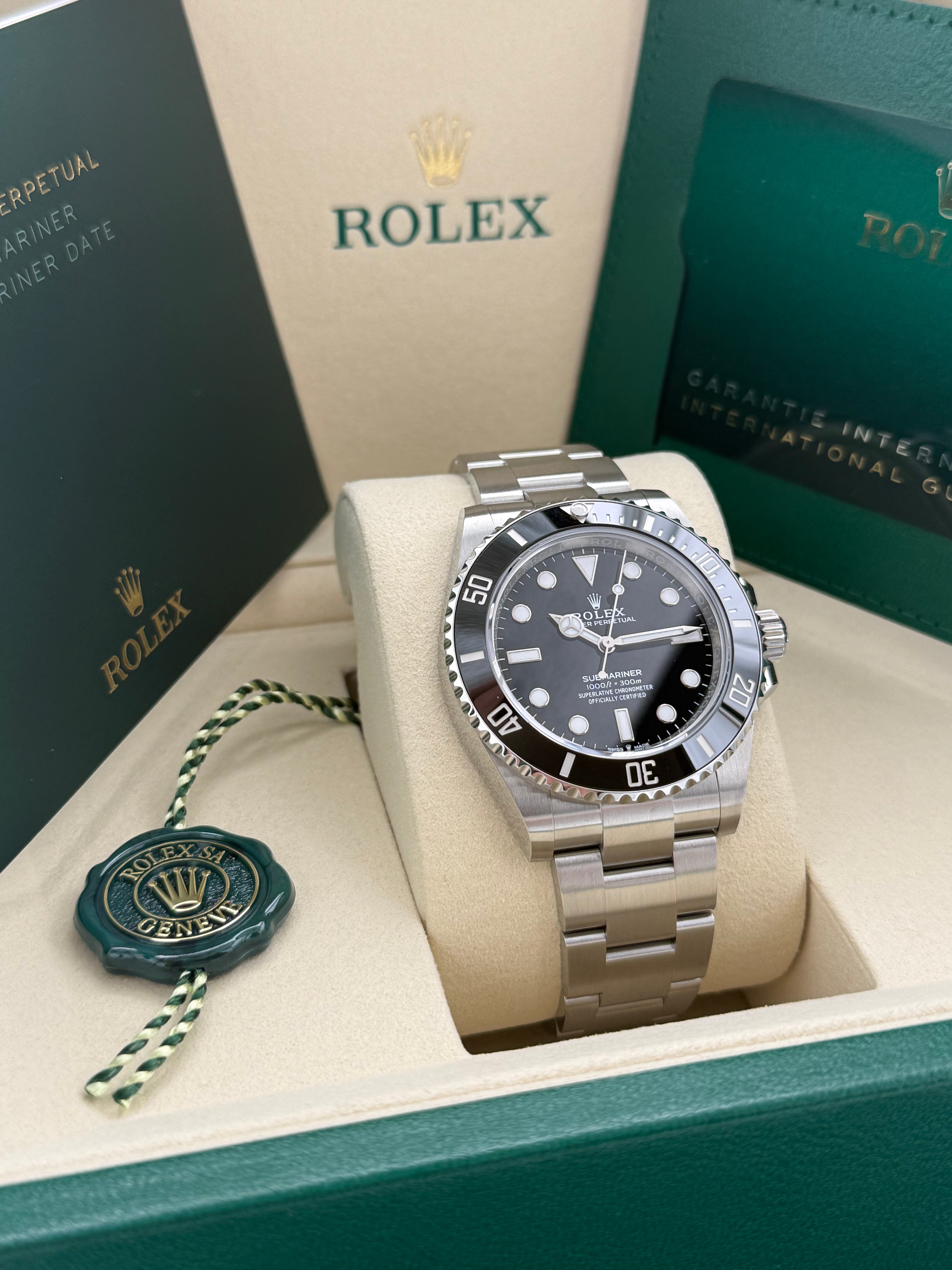 Rolex Submariner – Ref. 124060 | Schwarzes Zifferblatt | Oyster-Band