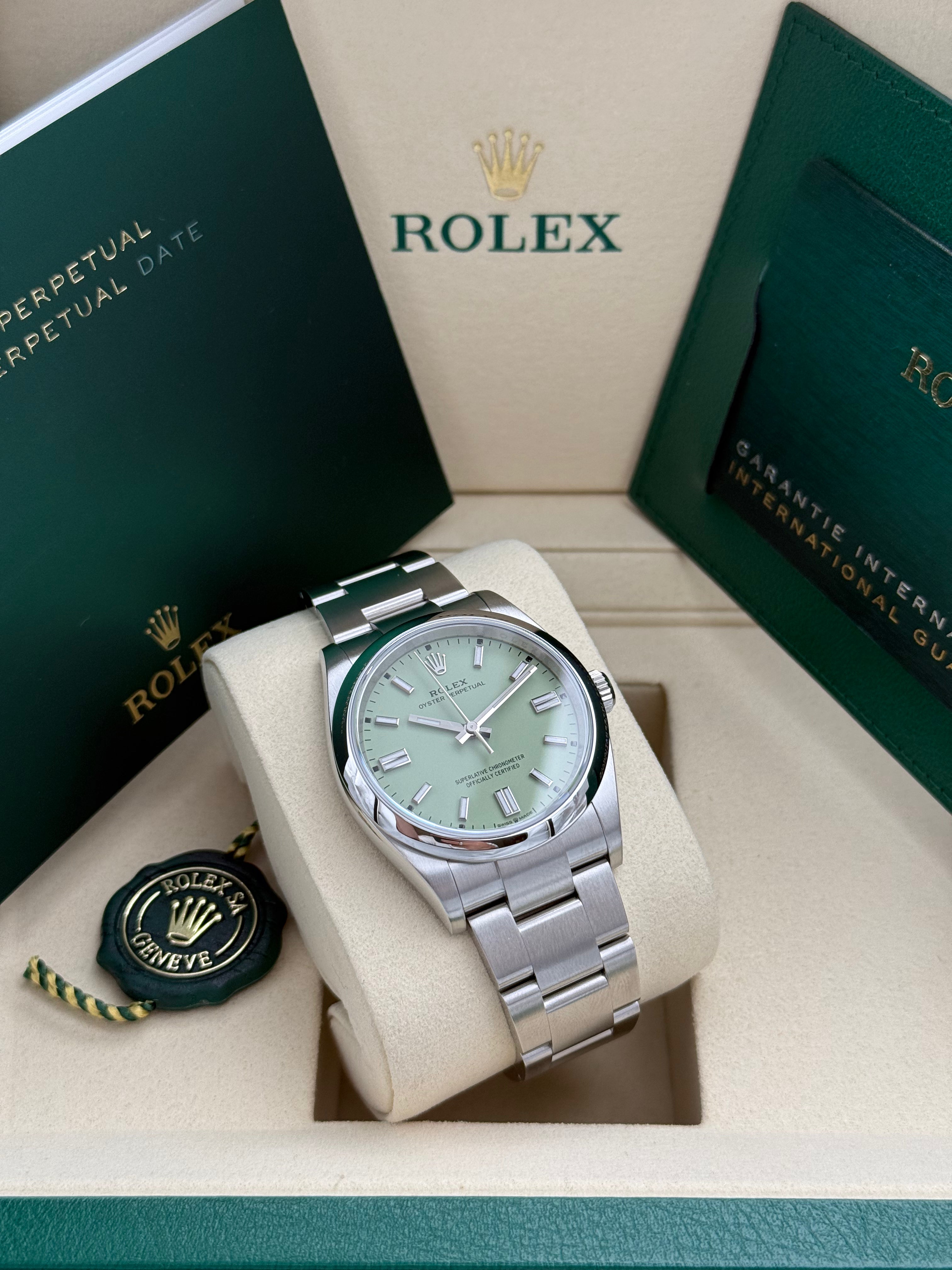 Rolex Oyster Perpetual 36 – Ref. 126000 | Pistazienfarbenes Zifferblatt | Oyster-Band