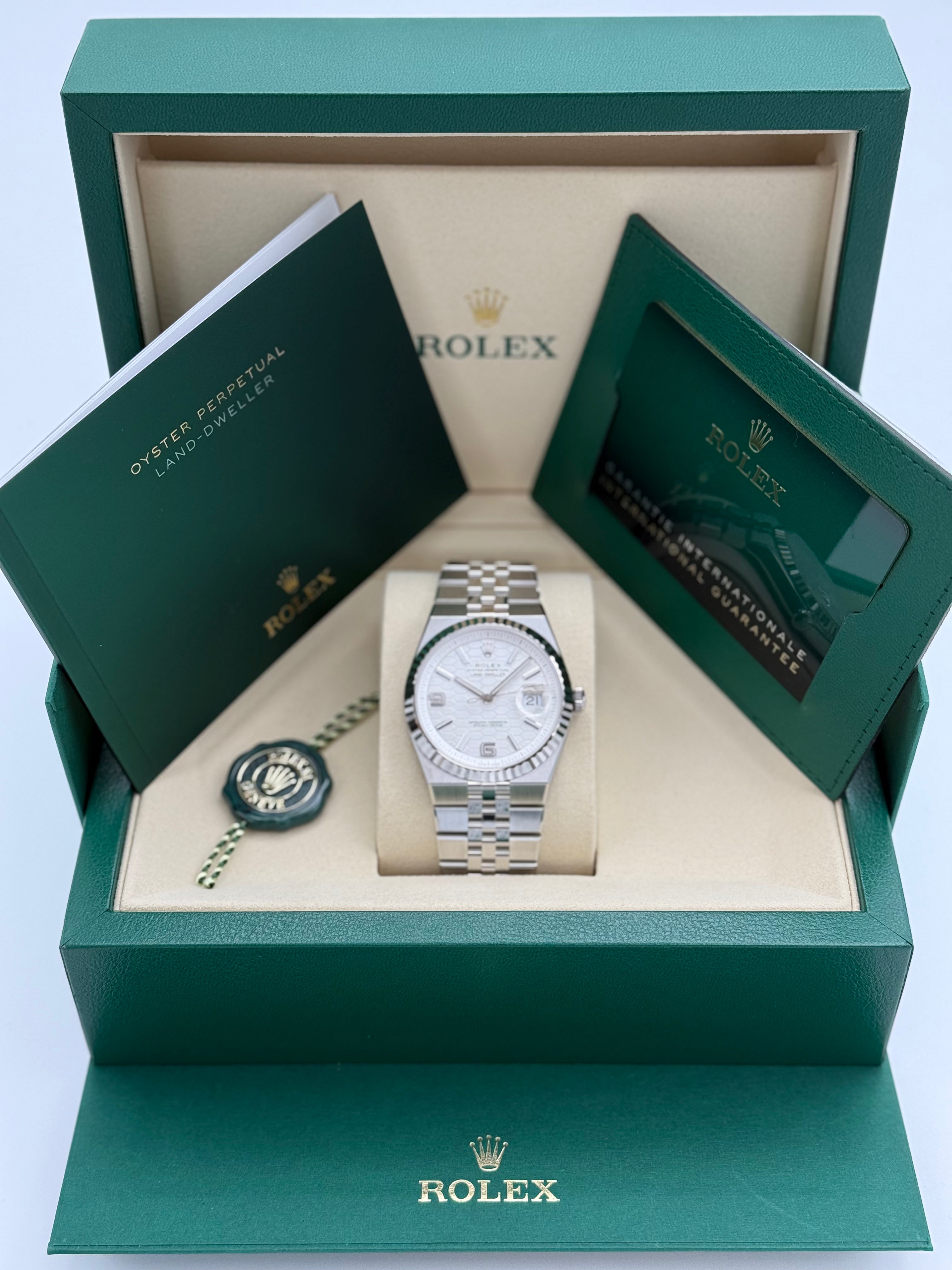 Rolex Land-Dweller 40 – Ref. 127334 | Tiefweißes Zifferblatt | Flat-Jubilee