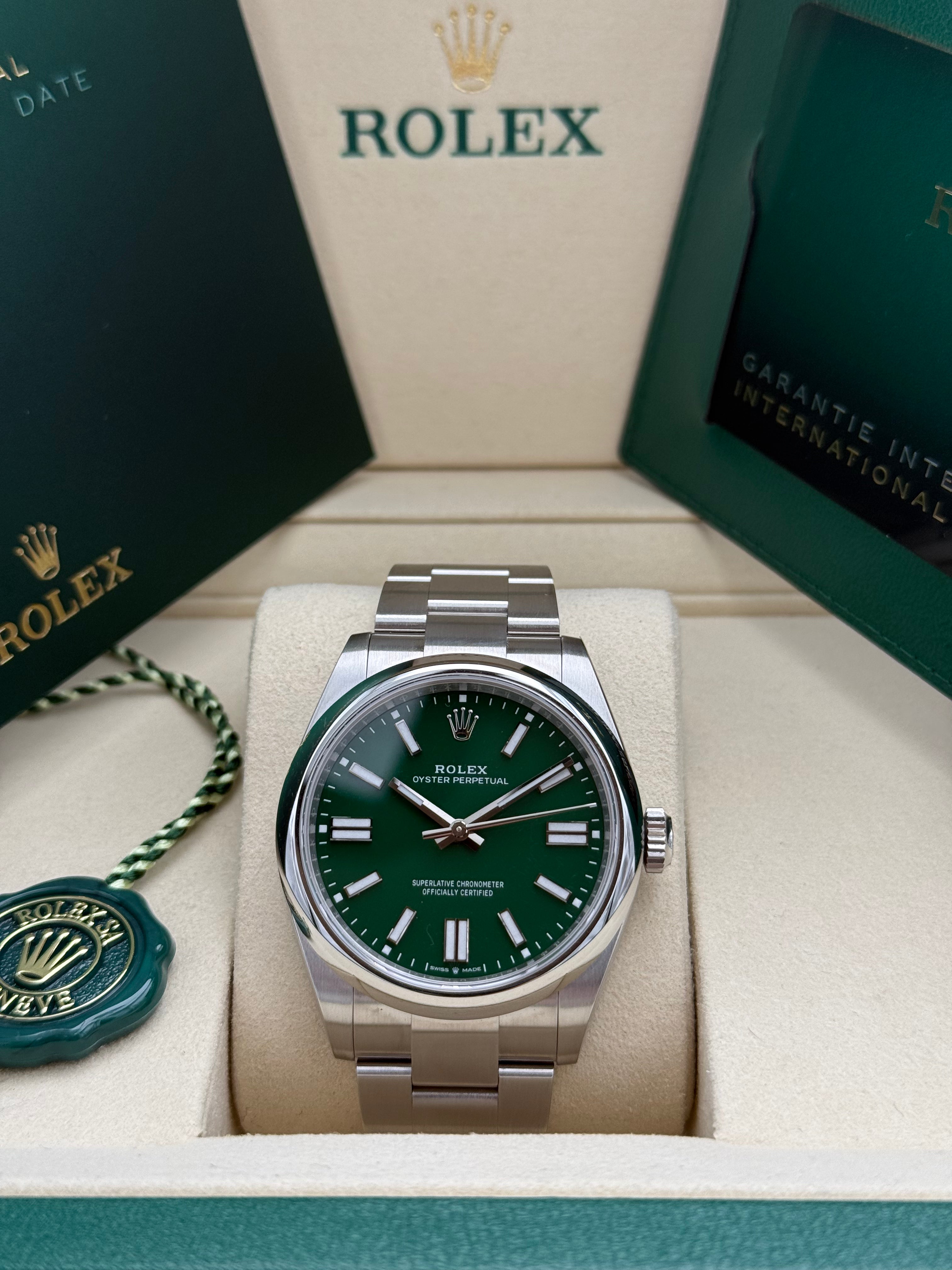 Rolex Oyster Perpetual 41 – Ref. 134300 | Grünes Zifferblatt | Oyster-Band
